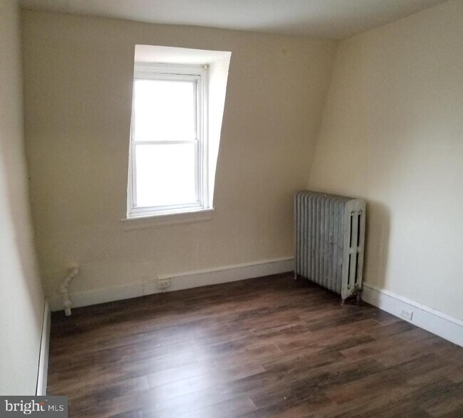 Foto del edificio - 349 N 2nd St