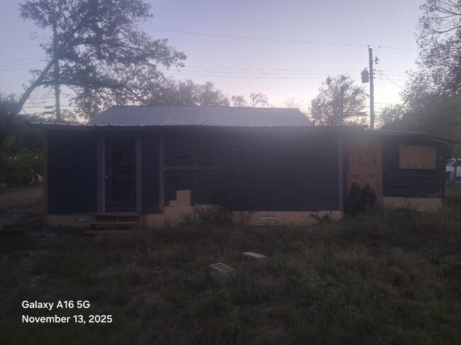 Foto del edificio - 6106 Kasper St