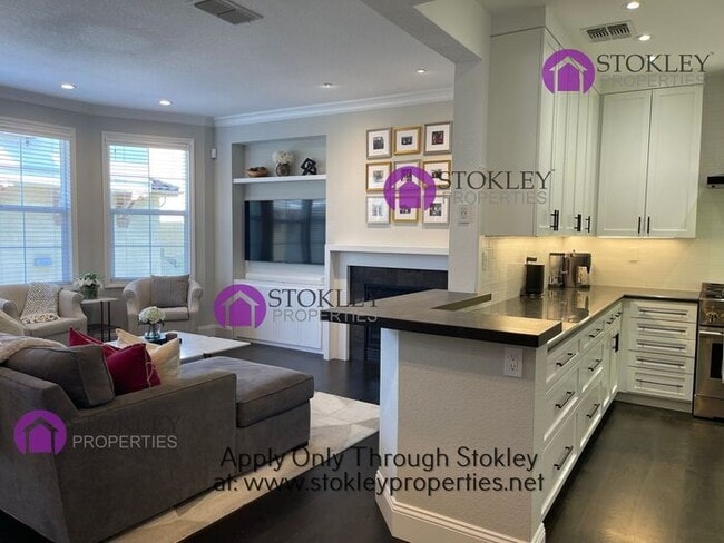 Photo - 32 Warhol Way Townhome
