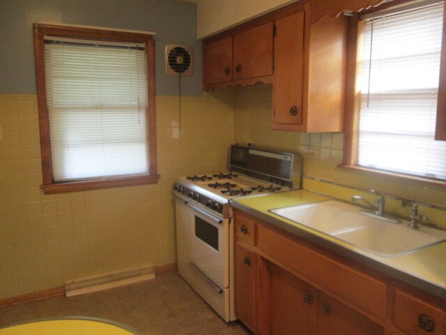 Foto del edificio - 414 W 16th St