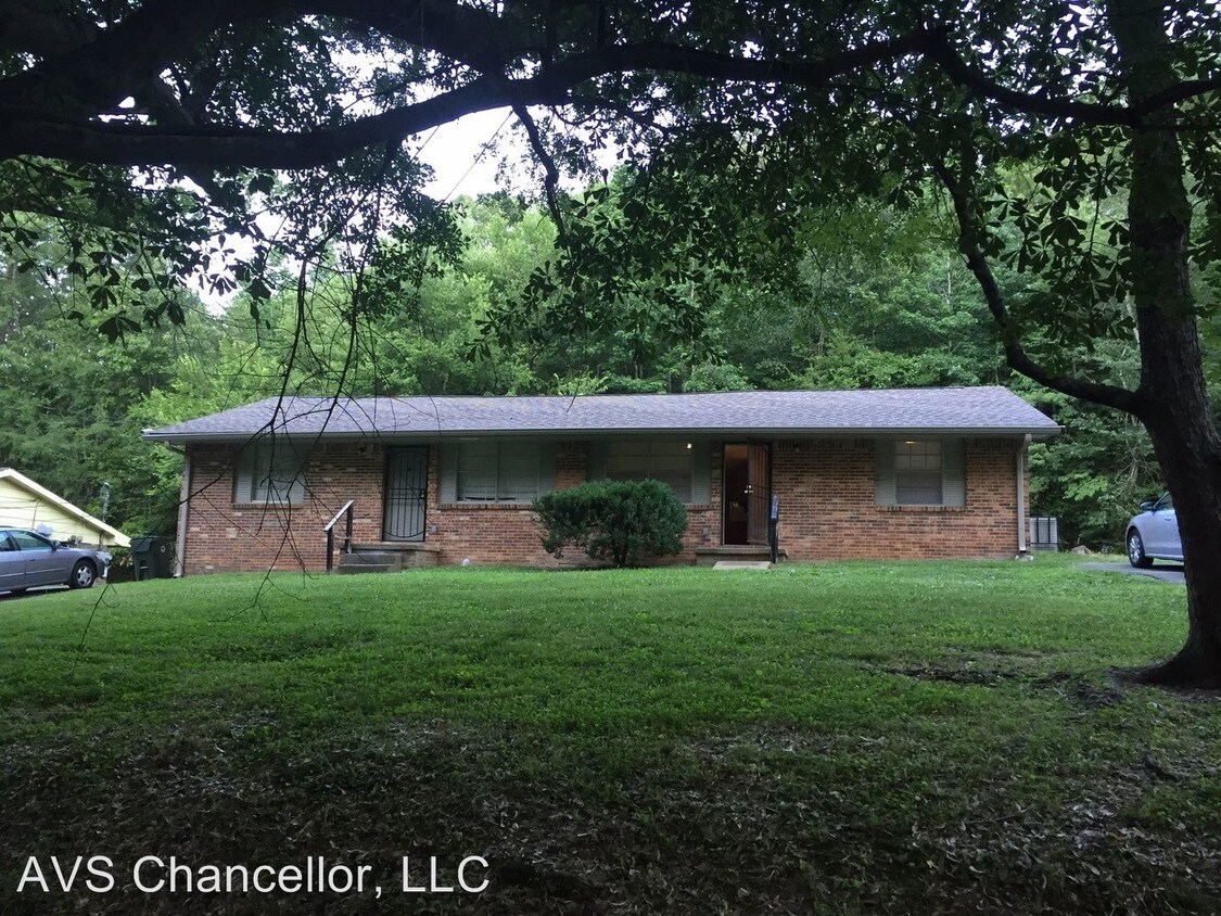 Primary Photo - 3838 Youngstown Rd