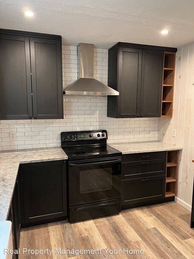 Foto del edificio - 3 br, 3 bath House - 10118 Fielding Rd