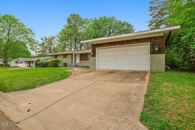 Photo - 1315 Kimwood Dr House