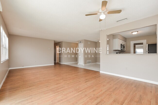 Foto del edificio - Discover Your Happy Place! Schedule Your T...