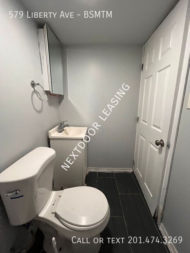 Foto del edificio - 579 Liberty Ave