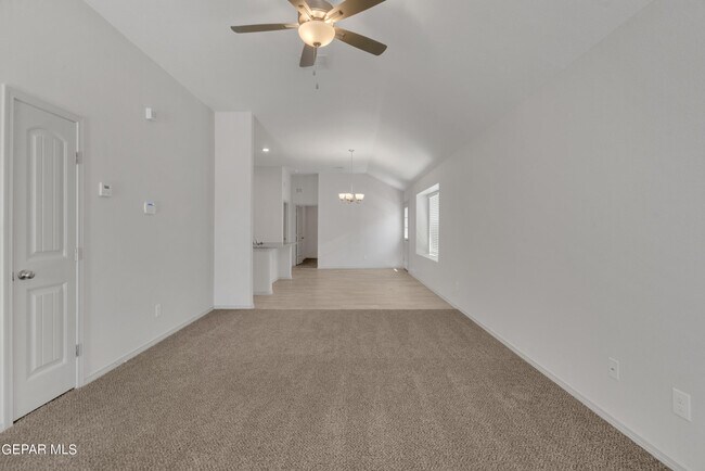 Foto del edificio - 12717 Gloria Castillo St