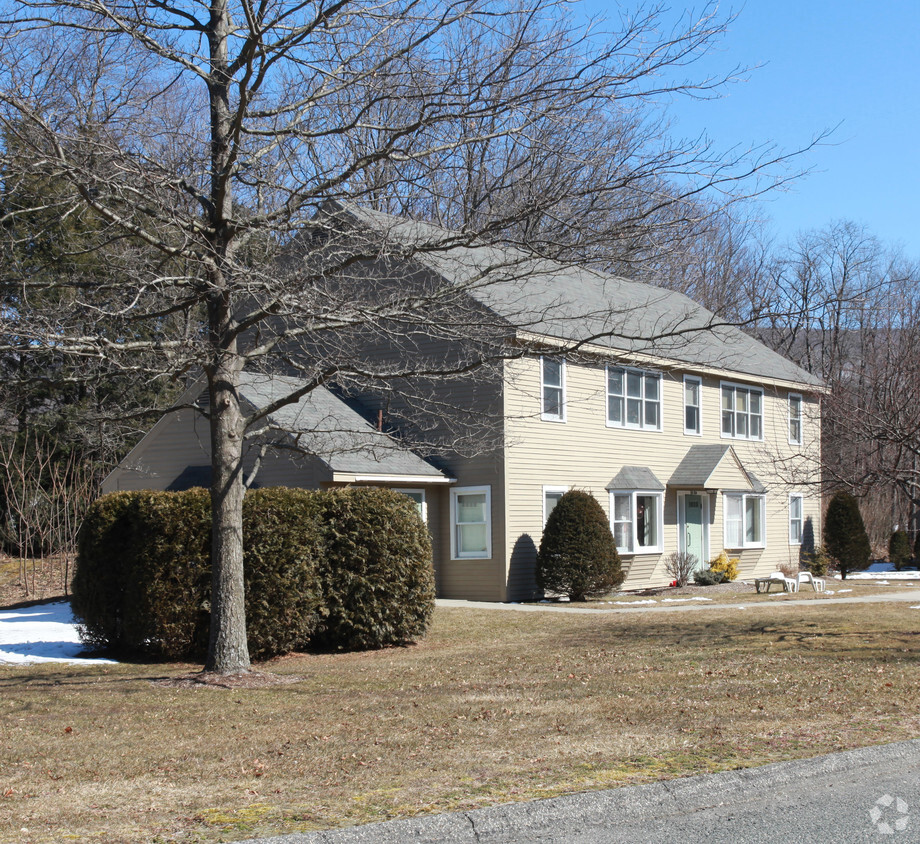 Building Photo - Spring Meadow Apartments