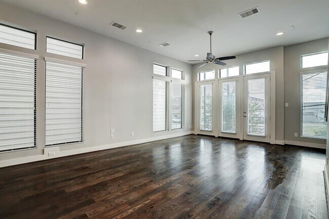 Foto del edificio - 2114 Sabine St
