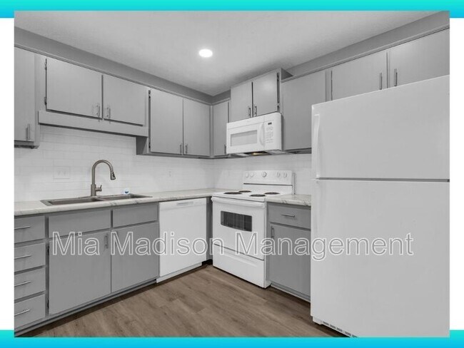 Foto del edificio - 111 E Mell St