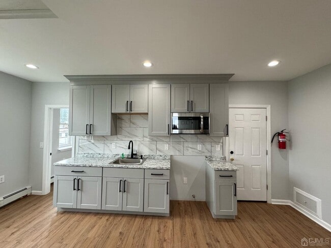 Building Photo - 465 New Brunswick Ave