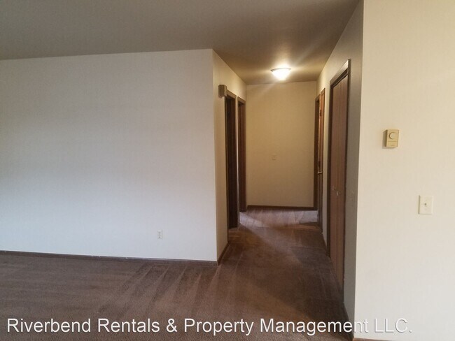Building Photo - 1136 Sunset Ln
