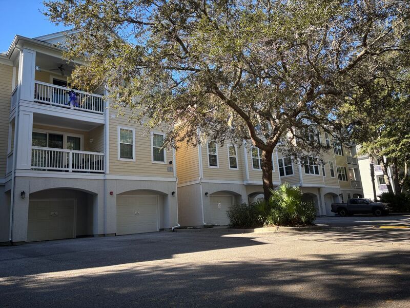 Foto principal - 60 Fenwick Hall Allee