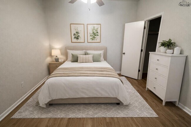 Foto del edificio - 4621 Johnson Rd