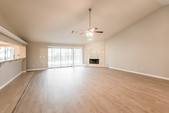 Foto del edificio - 1937 Princess Ct