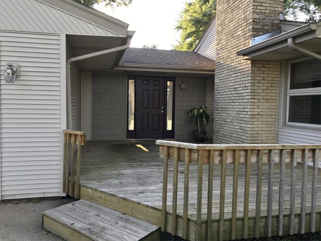 Building Photo - 12602 Dorr Rd
