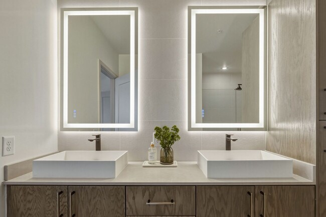 Foto del edificio - Legacy Patriots Point Apartments