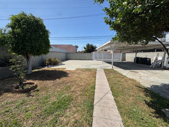 Foto del edificio - 1634 E 85th St