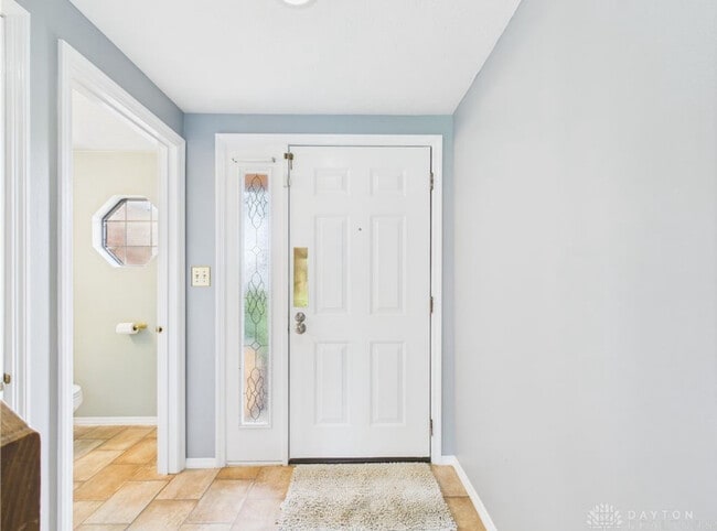 Building Photo - 2396 Fieldstone Cir