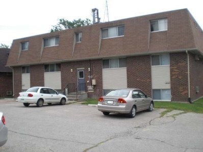 Building Photo - 916 20th Ave