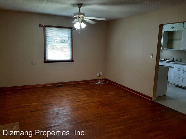 Building Photo - 2 br, 1 bath House - 833 W. Jean St