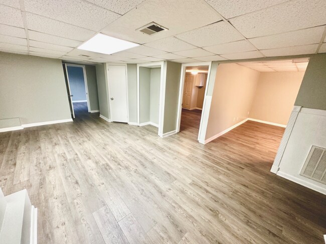 Foto del edificio - 3816 Chapel Hill Rd