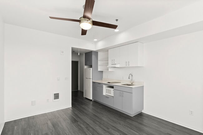 Building Photo - KOZ on Sandy