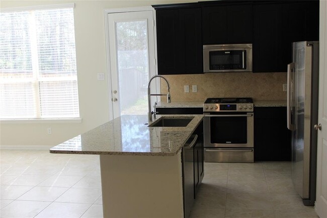 Building Photo - 223 Moon Dance Ct