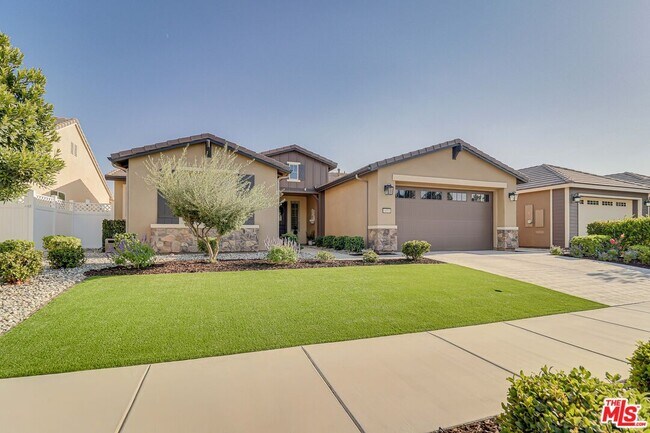 Foto del edificio - 14001 Barbon Beck Ave