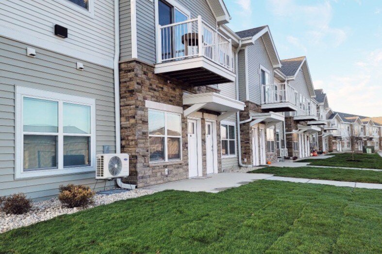 Rock Pointe Village Townhomes for Rent Lannon, WI