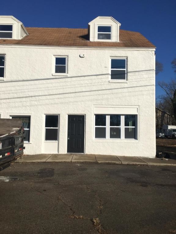 Primary Photo - 303 E Main ST