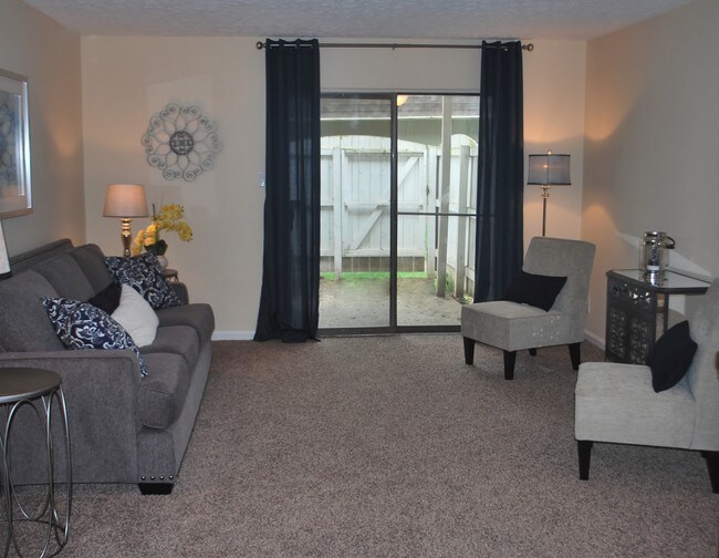 Vines at Shelby Crossing Apartments Louisville, KY