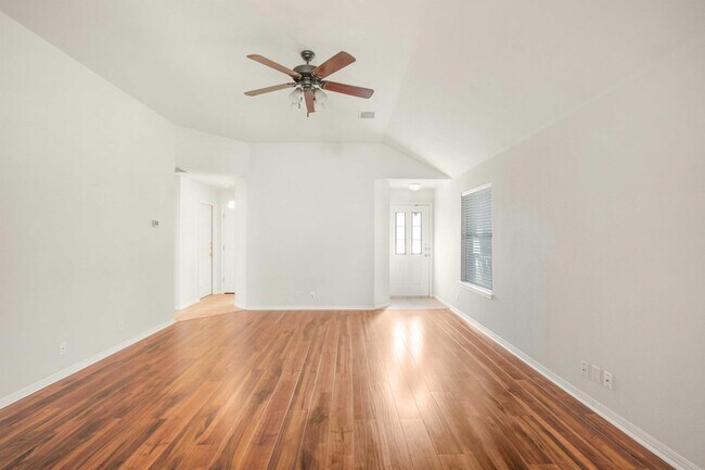Building Photo - 2514 Charla Cir