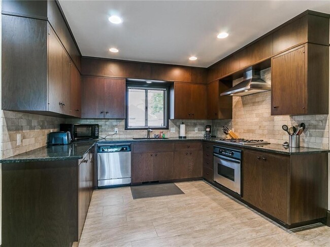 Building Photo - 6303 Christon Ct