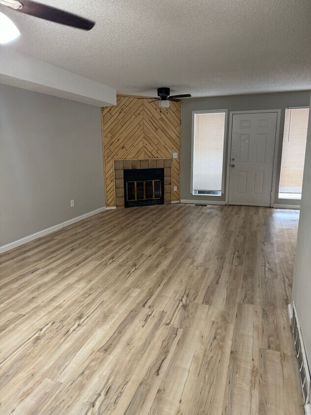 Foto principal - 2236 Split Rock Dr