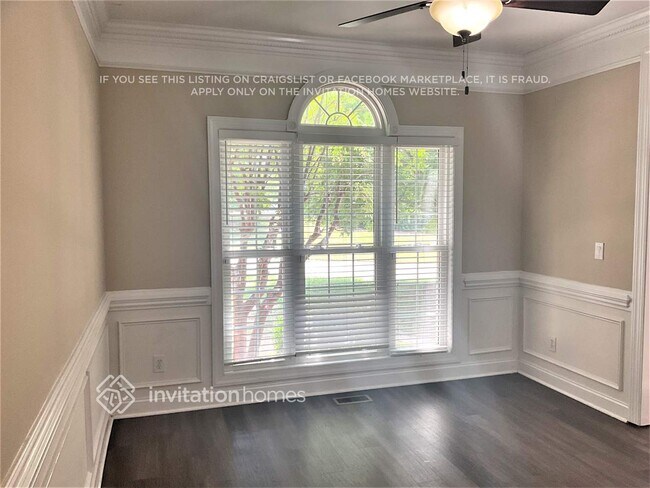 Foto del edificio - 5034 Cramer Woods Dr