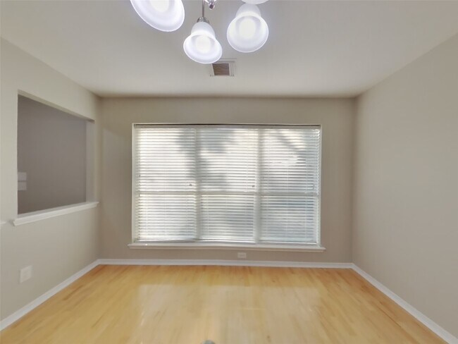 Foto del edificio - 5814 Kelly Mill Ln