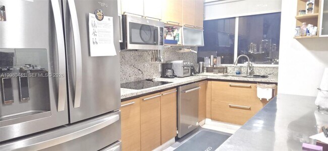 Foto del edificio - 2400 SW 27th Ave