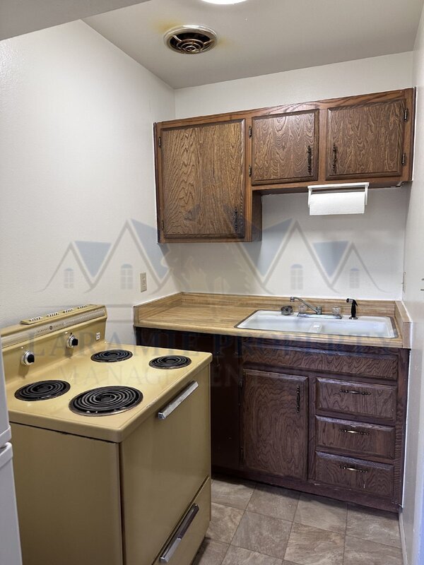 Foto del edificio - 702 Downey St