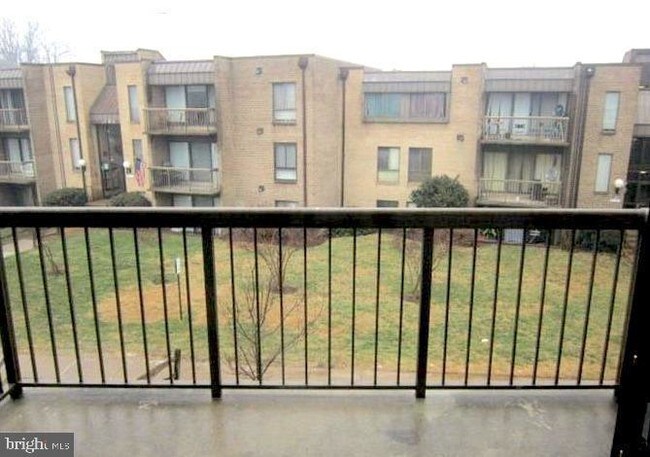Building Photo - 7599 Gales Ct