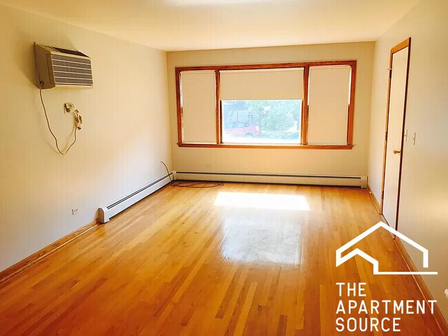 Foto del edificio - 3453 N Springfield Ave