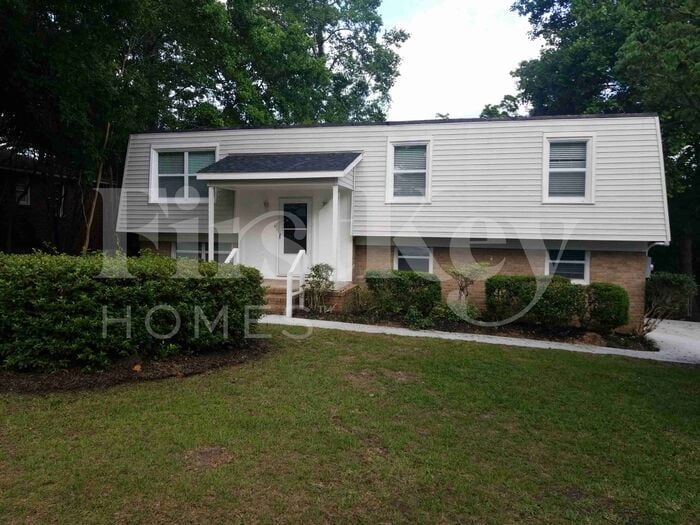 Primary Photo - 1231 Springhill Rd