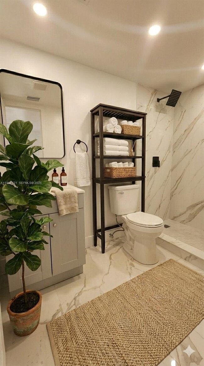 Building Photo - 7085 W Sunrise Blvd