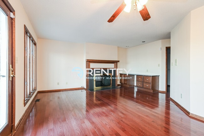 Foto del edificio - 123 Tiger Ln