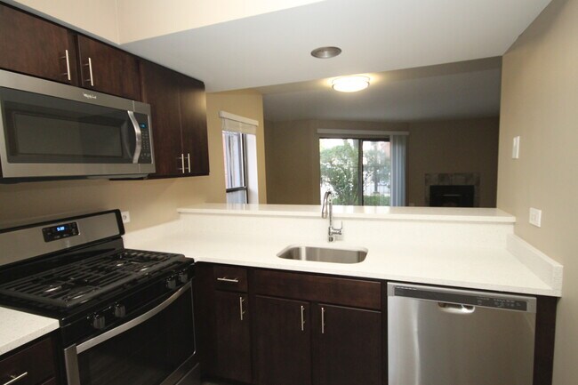 Foto del edificio - 1816 N Halsted St