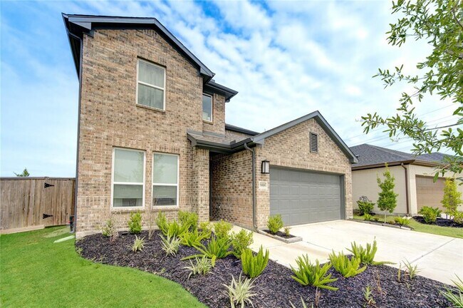 Building Photo - 9406 Dearborn Creek Dr