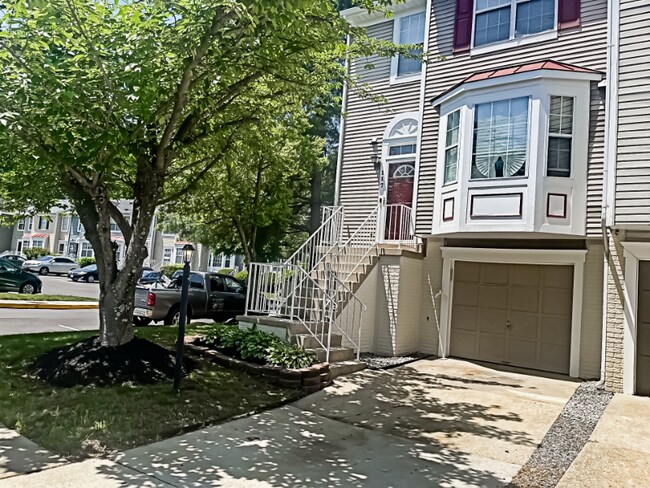 Foto del edificio - 117 College Station Dr