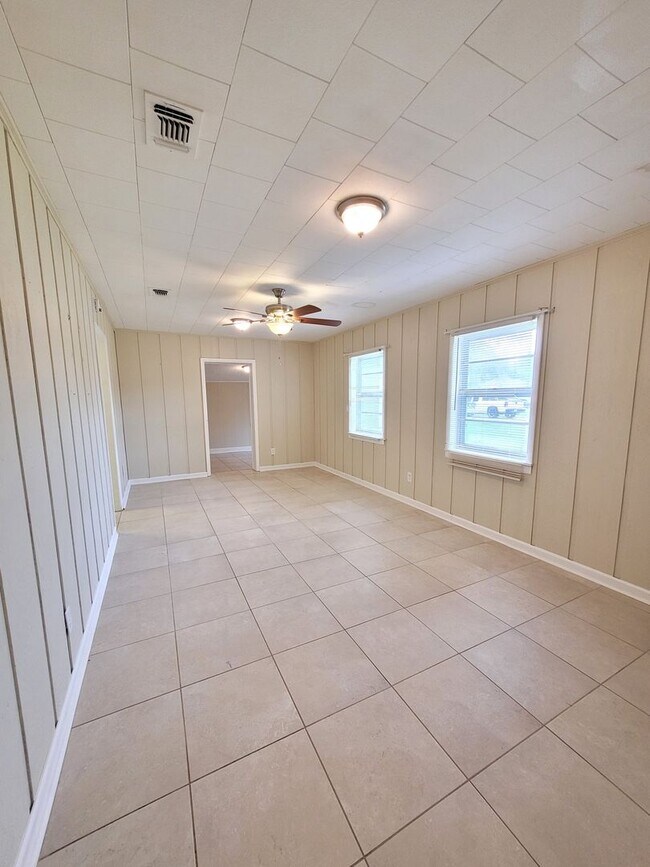 Foto del edificio - 700 Barksdale St