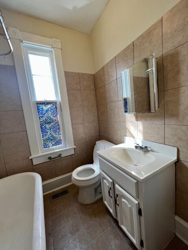 Foto del edificio - 727 Virginia Ave