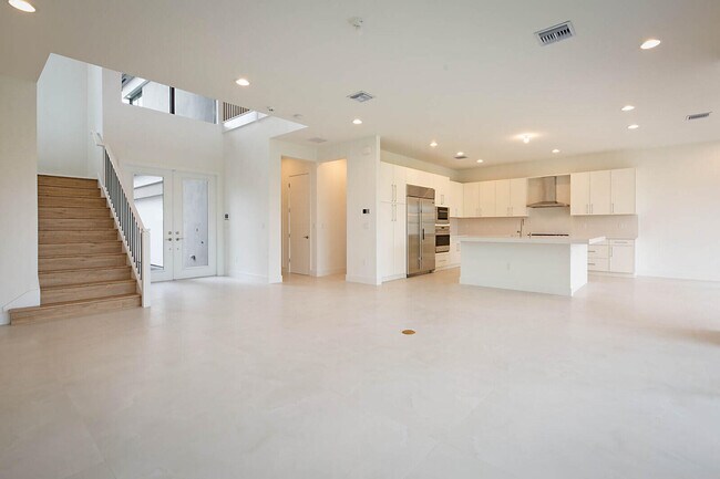 Building Photo - 17062 Watersprite Lakes Rd