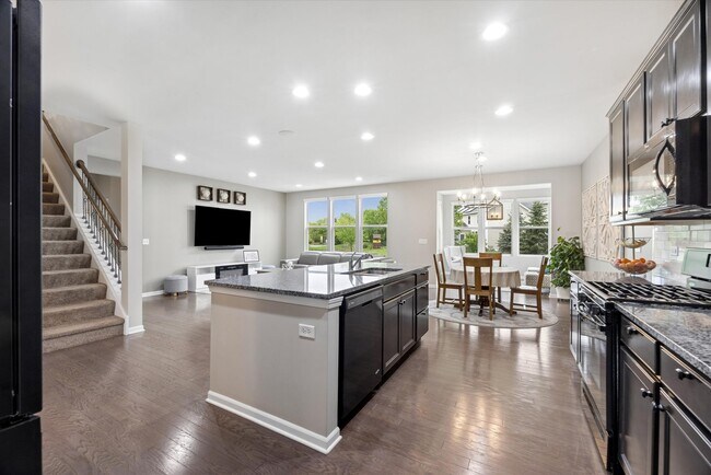 Building Photo - 1507 Tail Leaf Ct
